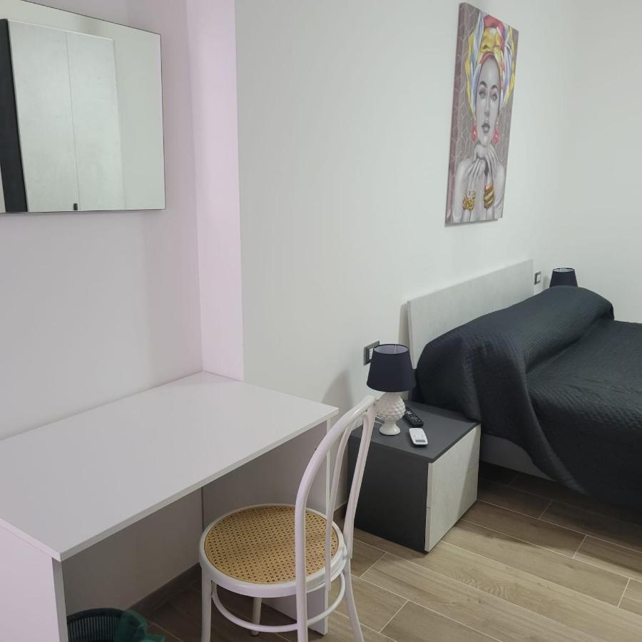 B&B Dei Sogni In Centro, Con Facilita Di Parcheggio Cosenza Exteriér fotografie